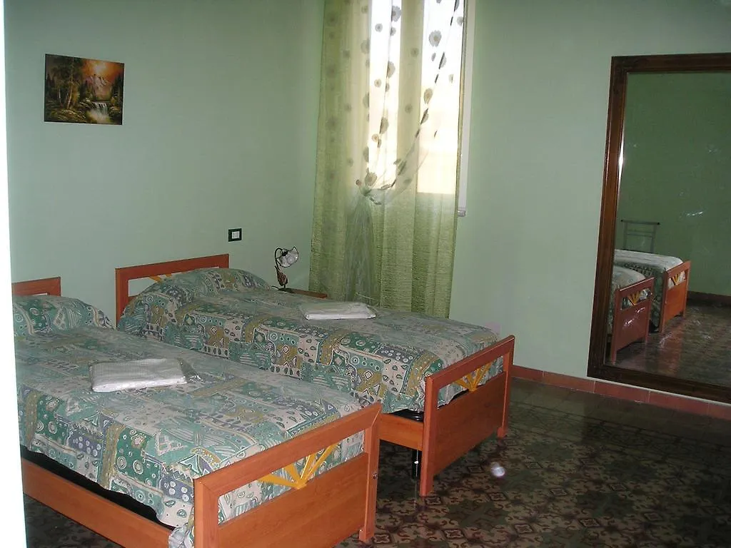 La Casa Dei Colori Bed & Breakfast Palermo 3*,