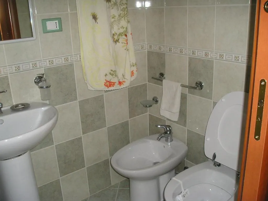 ***  La Casa Dei Colori Bed & Breakfast Palermo Italy